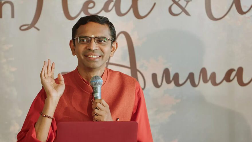 Amma's disciple Swami Shubamritananda Puri